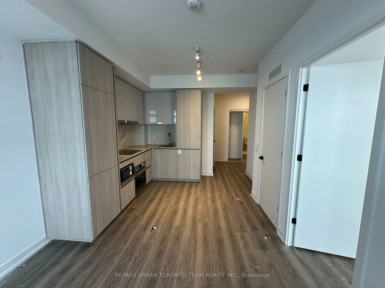 8, Interchange, Vaughan Corporate Centre, Vaughan