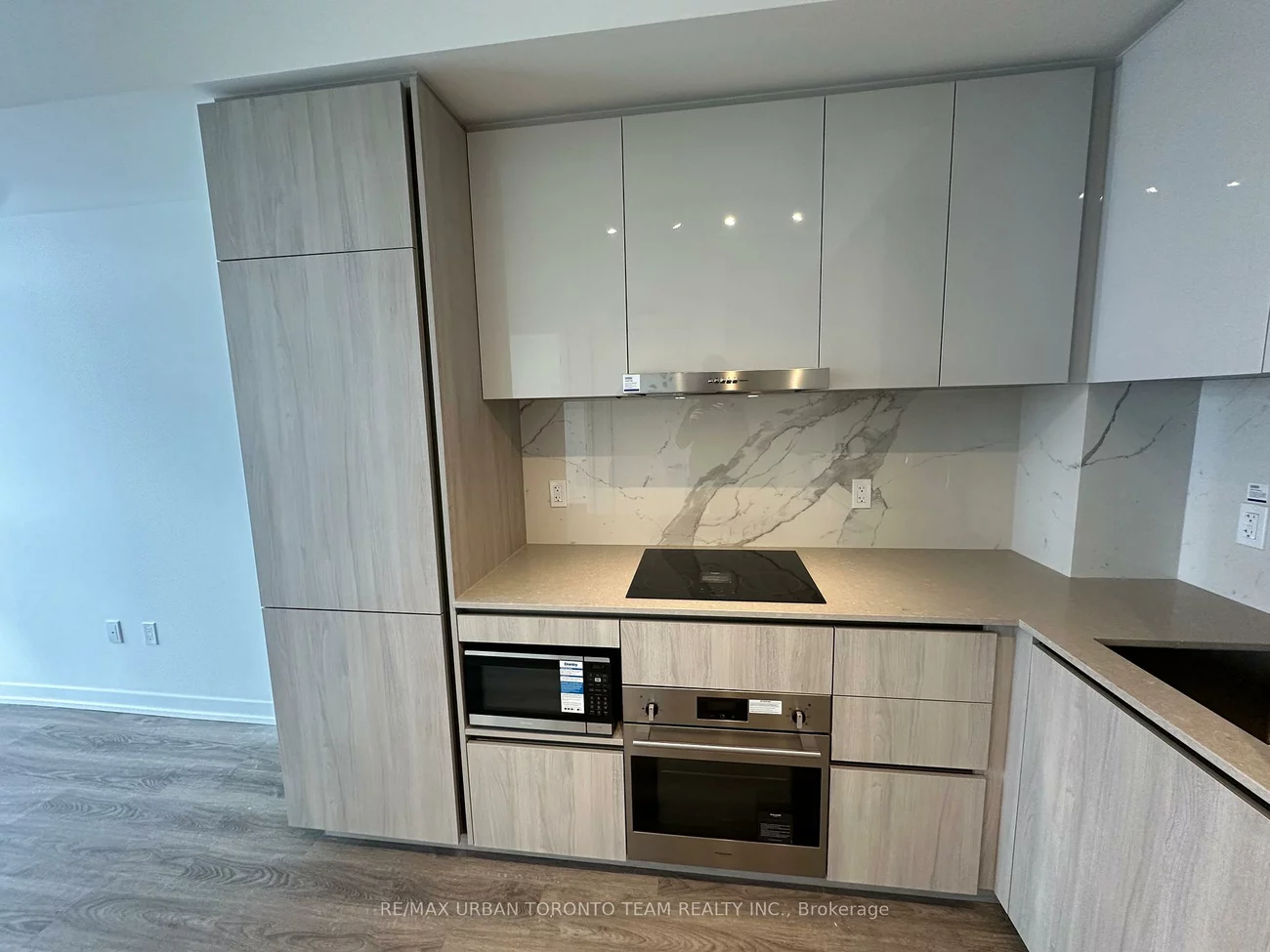 8, Interchange, Vaughan Corporate Centre, Vaughan