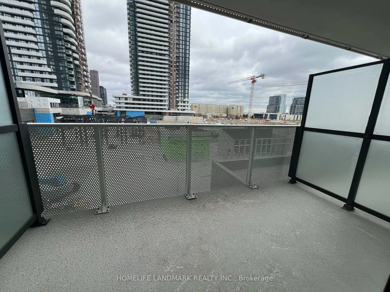 195, Commerce, Vaughan Corporate Centre, Vaughan