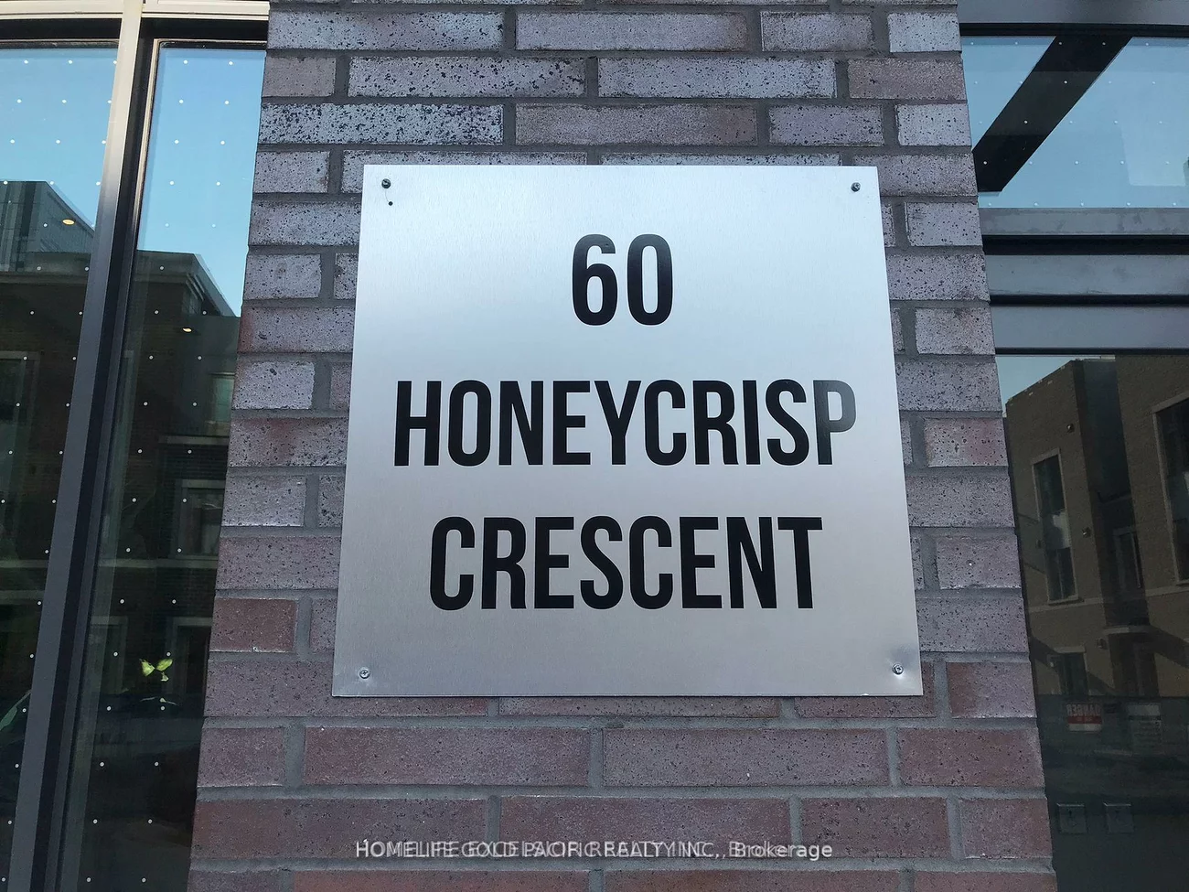 60, Honeycrisp, Vaughan Corporate Centre, Vaughan