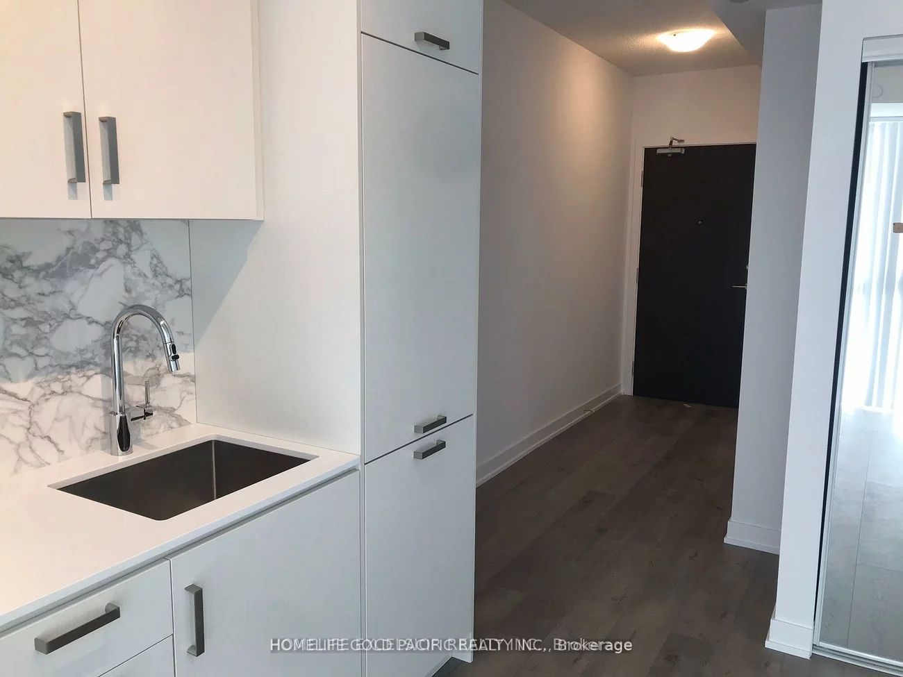60, Honeycrisp, Vaughan Corporate Centre, Vaughan