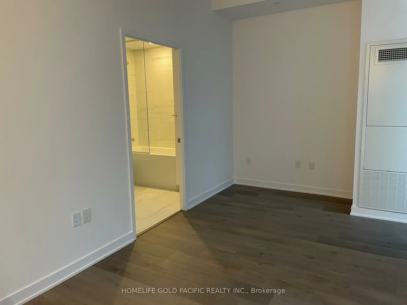 60, Honeycrisp, Vaughan Corporate Centre, Vaughan