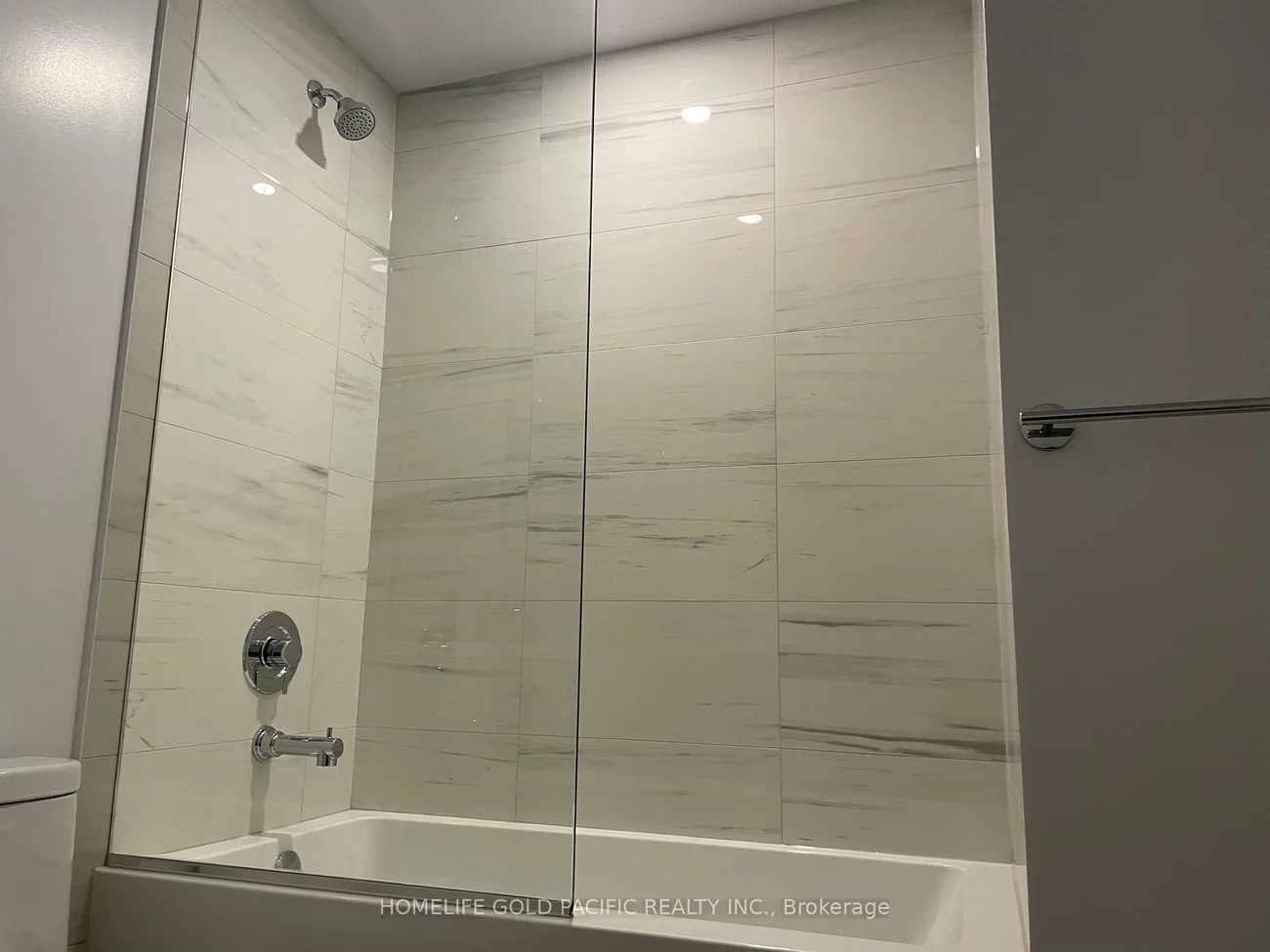 60, Honeycrisp, Vaughan Corporate Centre, Vaughan