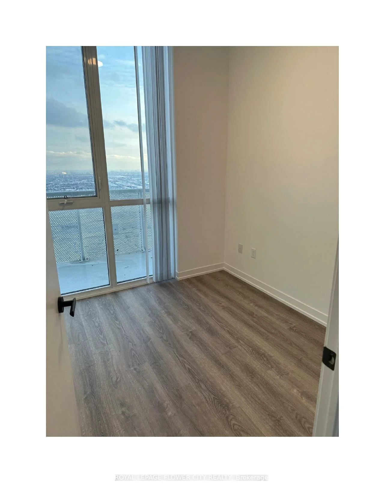 8, Interchange, Vaughan Corporate Centre, Vaughan