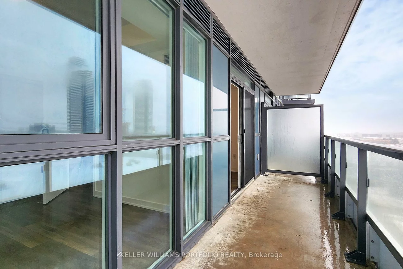 38, Honeycrisp, Vaughan Corporate Centre, Vaughan