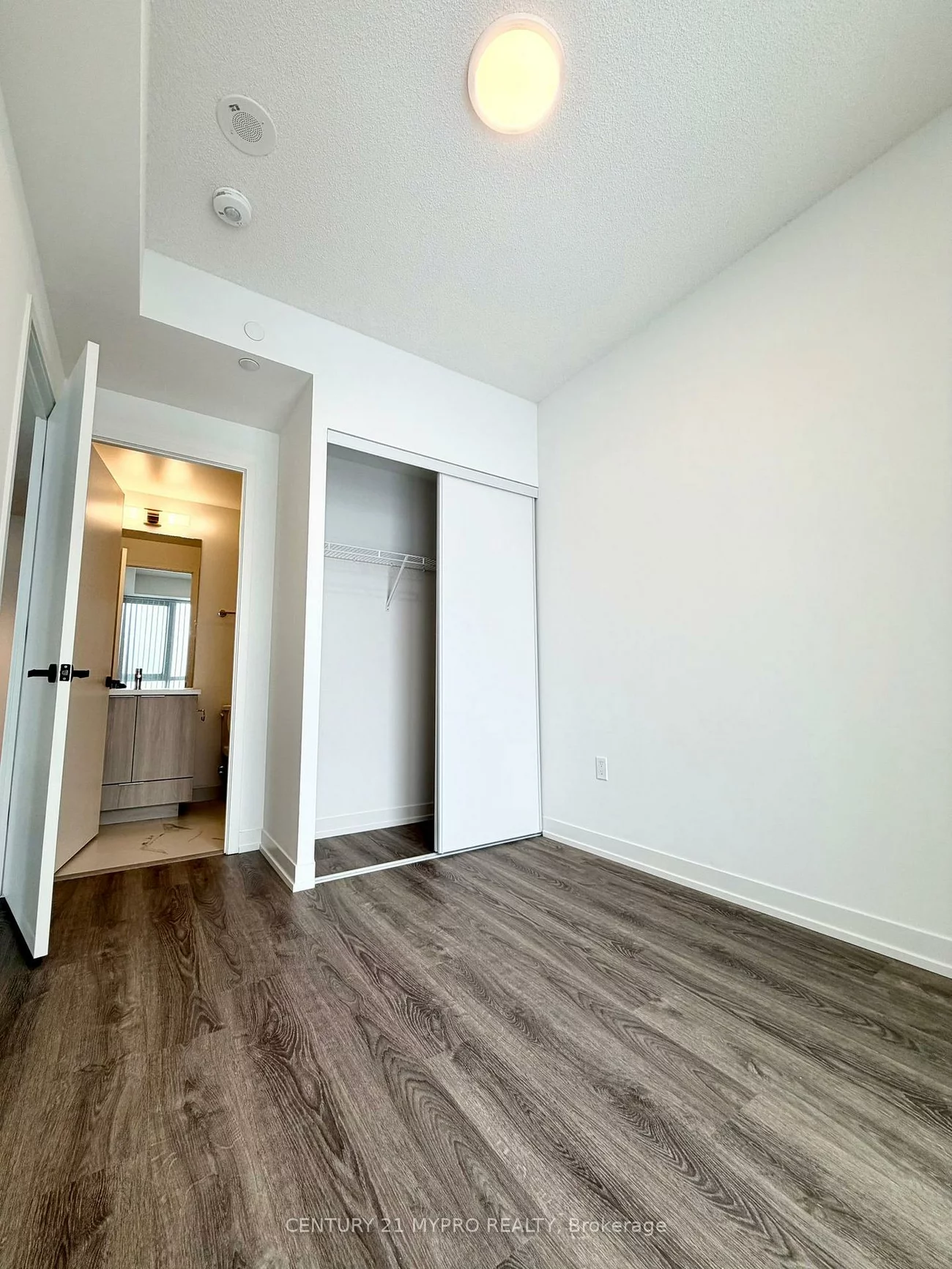 8, Interchange, Vaughan Corporate Centre, Vaughan