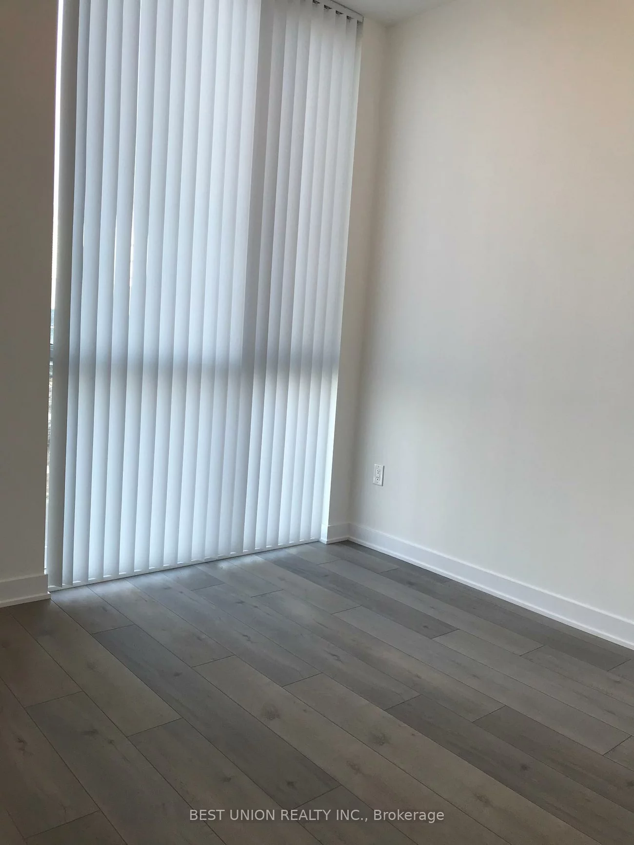 10, Honeycrisp, Vaughan Corporate Centre, Vaughan