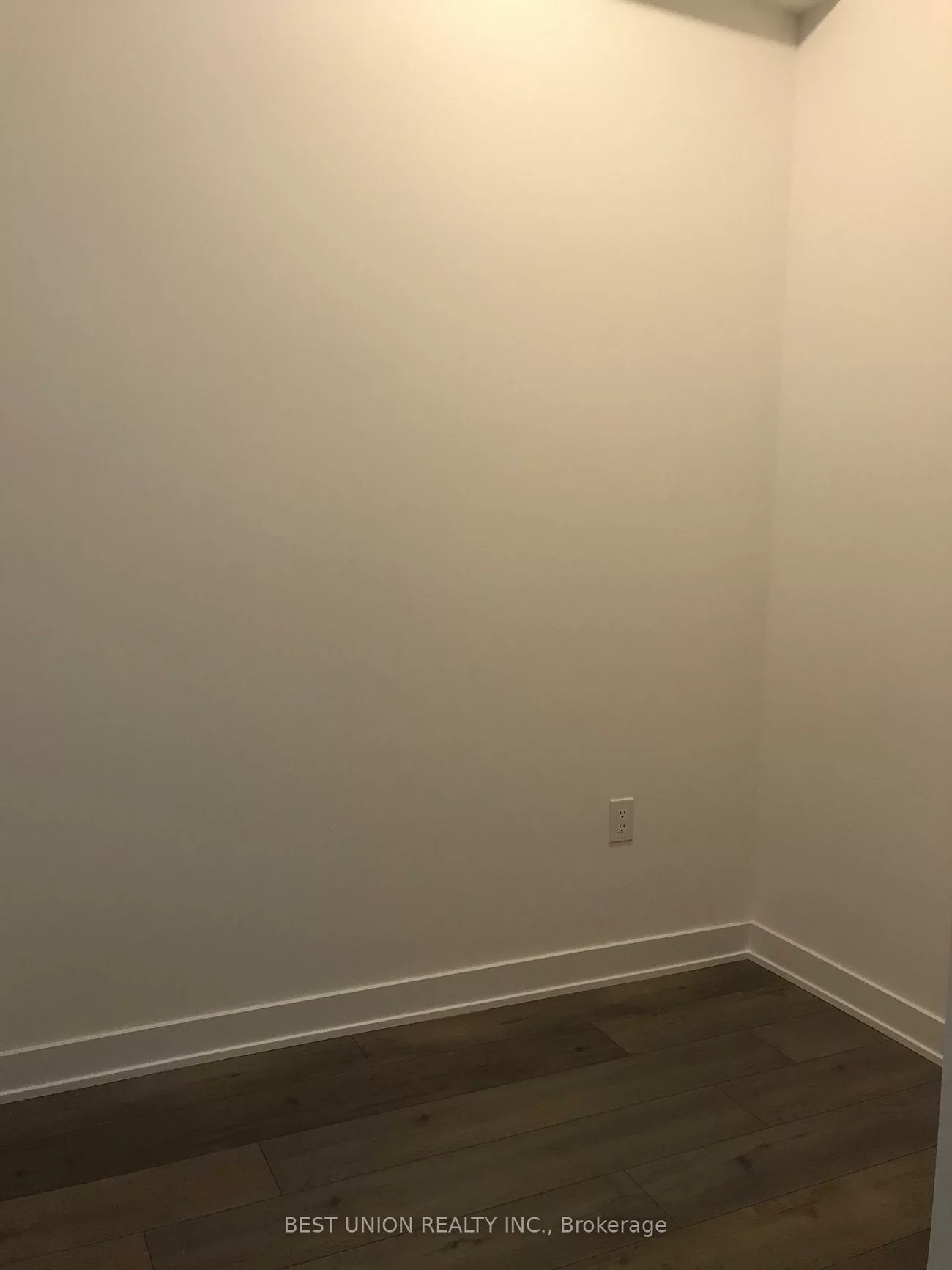 10, Honeycrisp, Vaughan Corporate Centre, Vaughan