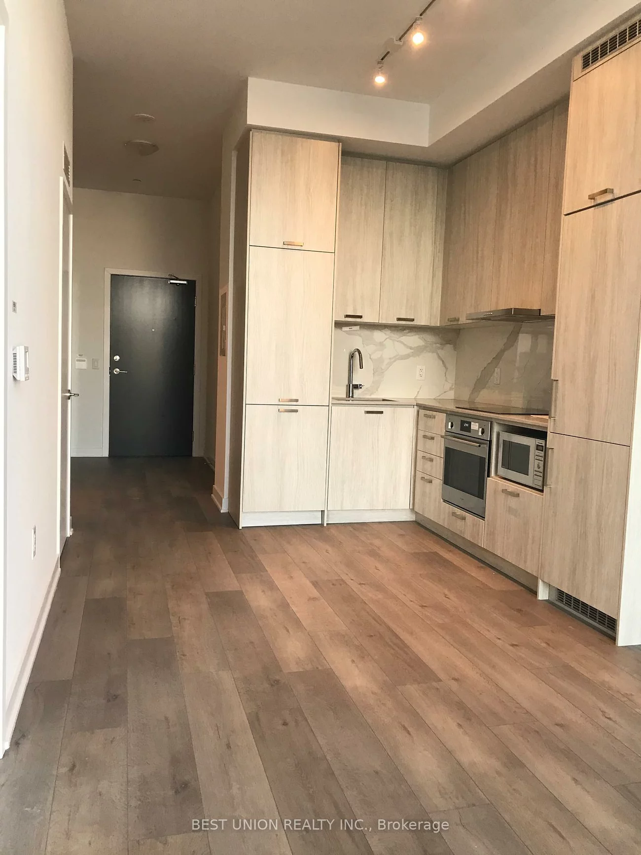 10, Honeycrisp, Vaughan Corporate Centre, Vaughan