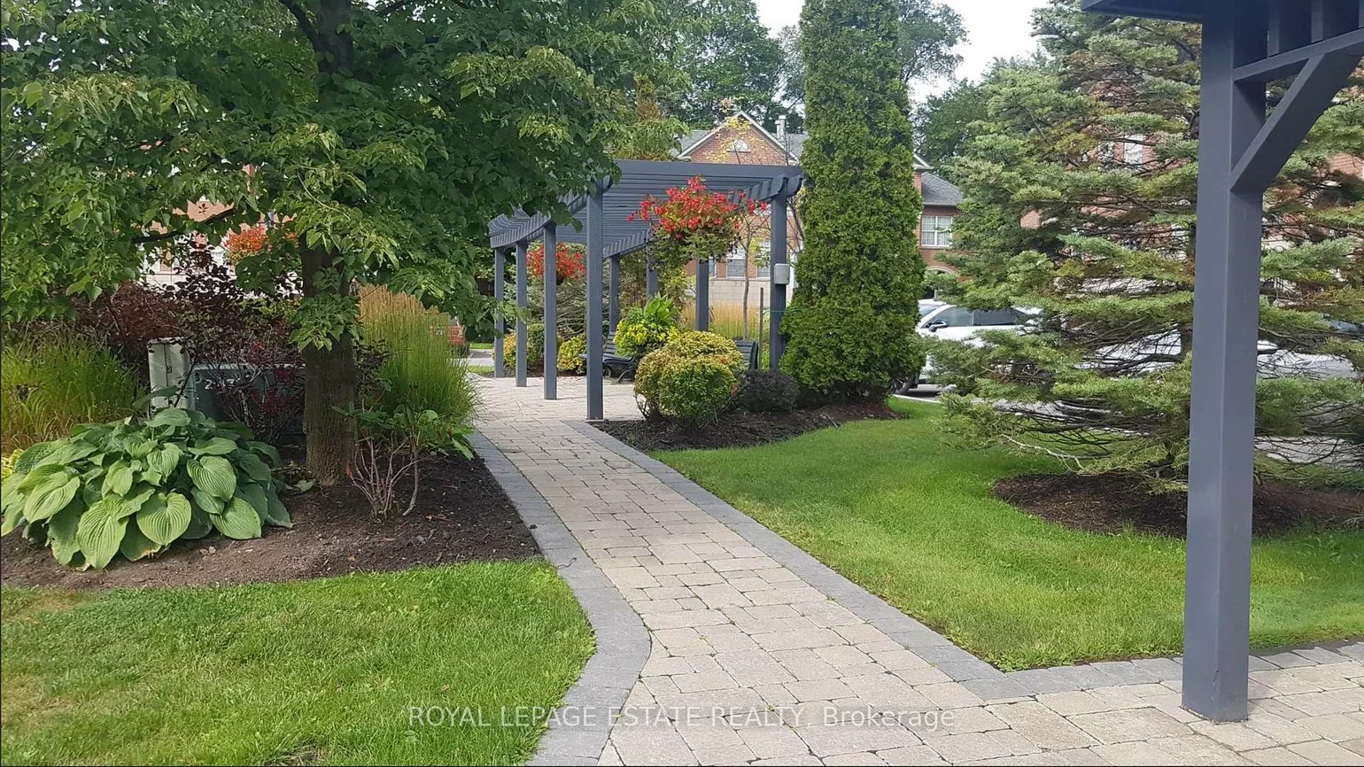 8038, Yonge, Uplands, Vaughan