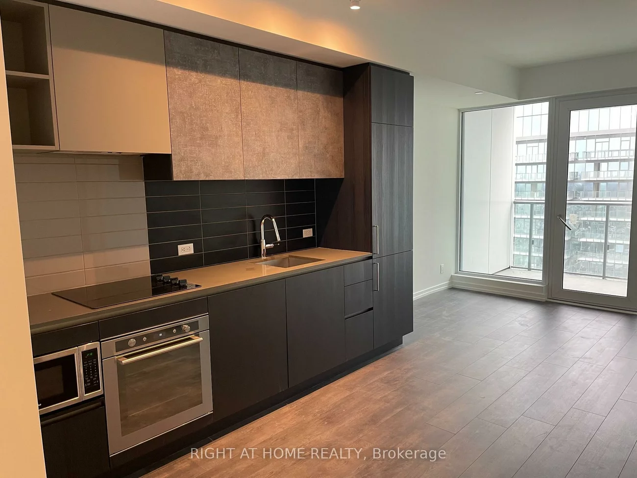 7890, Jane, Vaughan Corporate Centre, Vaughan