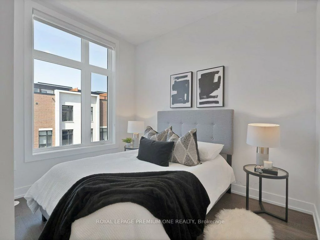 9560, Islington, Sonoma Heights, Vaughan