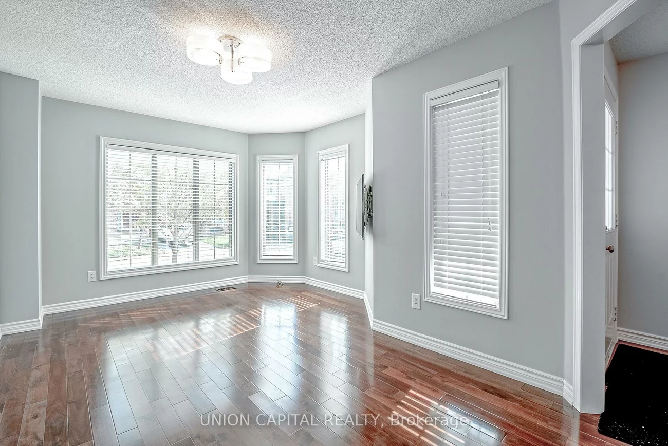 123, Pinedale, East Woodbridge, Vaughan