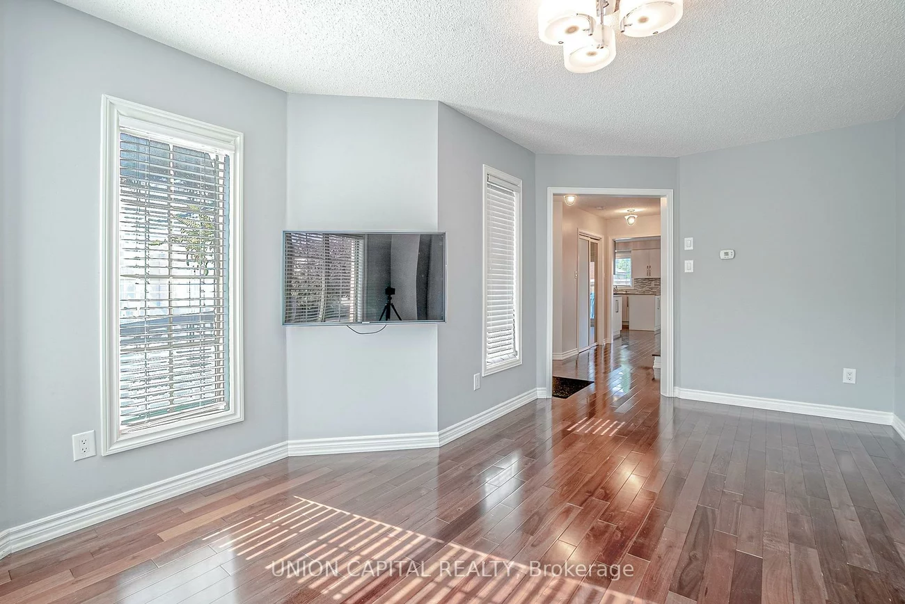 123, Pinedale, East Woodbridge, Vaughan