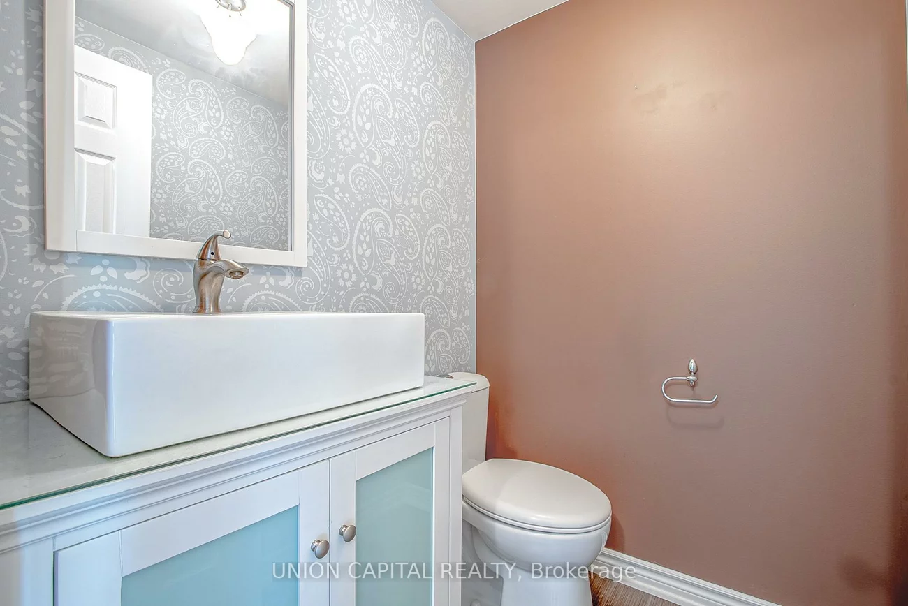 123, Pinedale, East Woodbridge, Vaughan