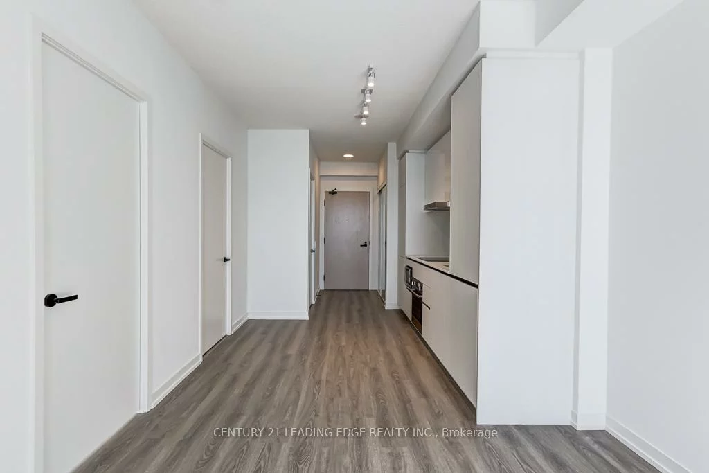 8, Interchange, Vaughan Corporate Centre, Vaughan