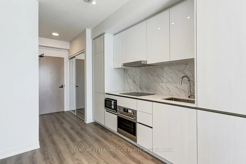 8, Interchange, Vaughan Corporate Centre, Vaughan