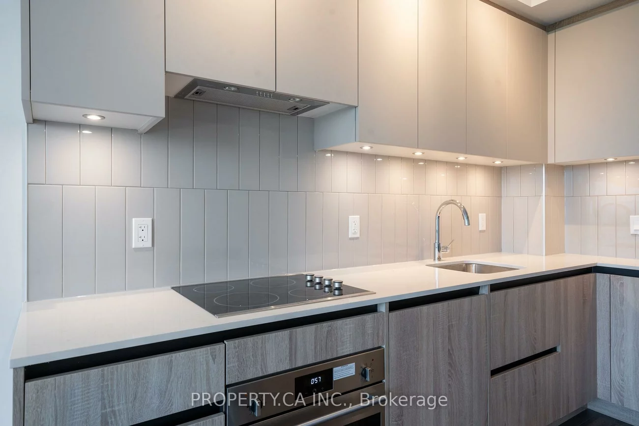 7950, Bathurst, Beverley Glen, Vaughan