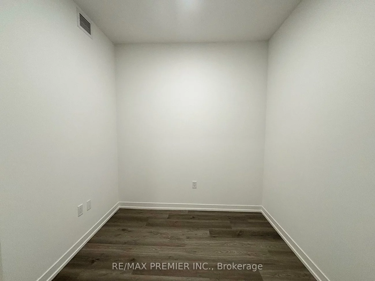 8, Interchange, Vaughan Corporate Centre, Vaughan