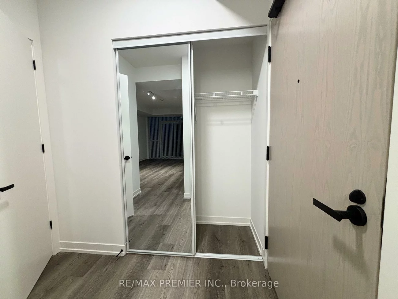 8, Interchange, Vaughan Corporate Centre, Vaughan