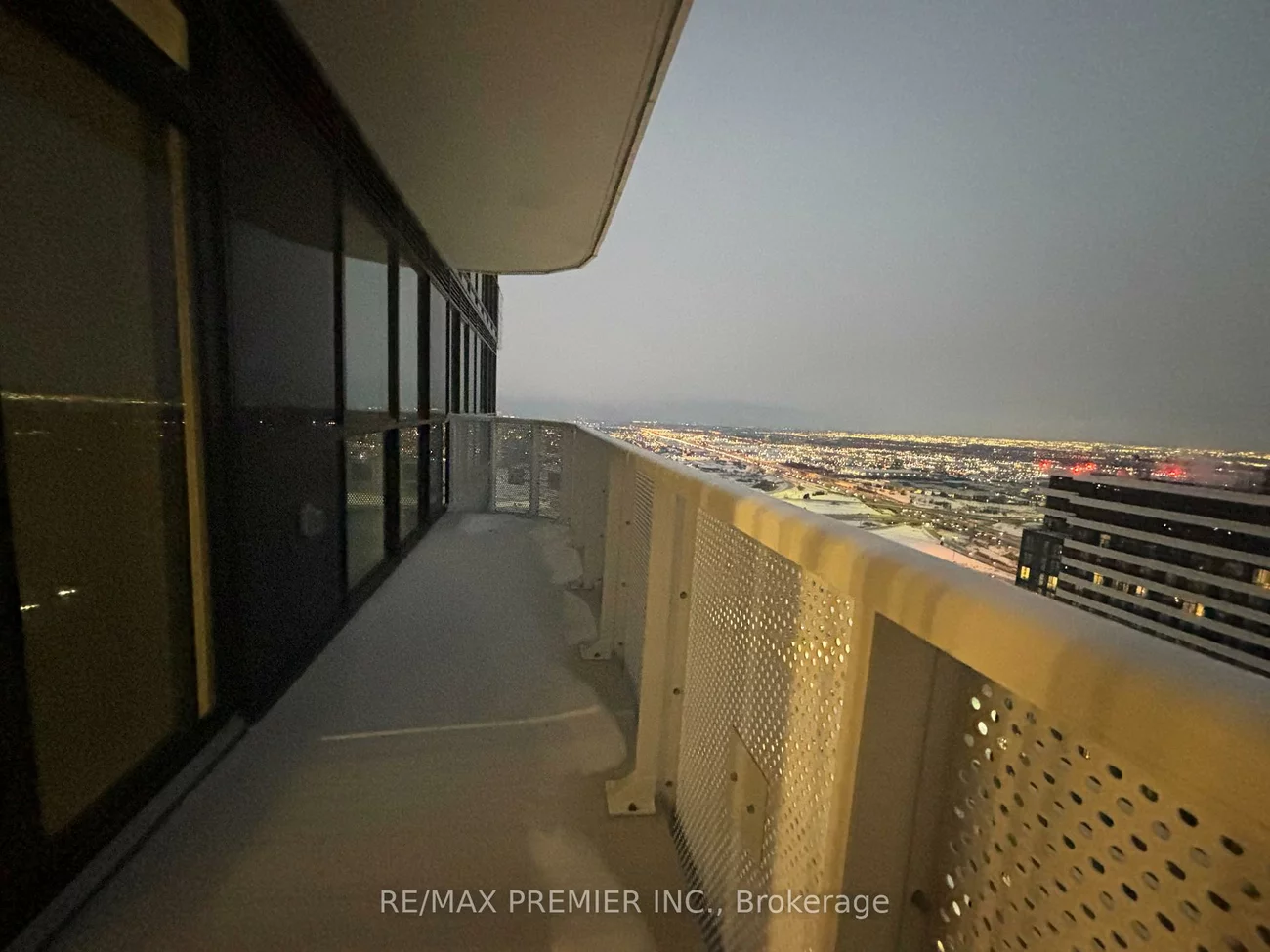 8, Interchange, Vaughan Corporate Centre, Vaughan