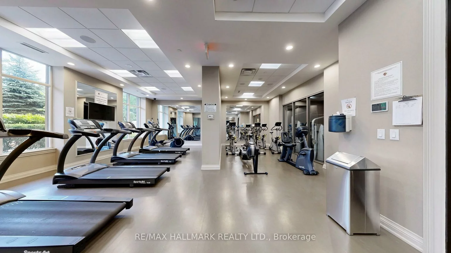 9255, Jane St, Maple, Vaughan