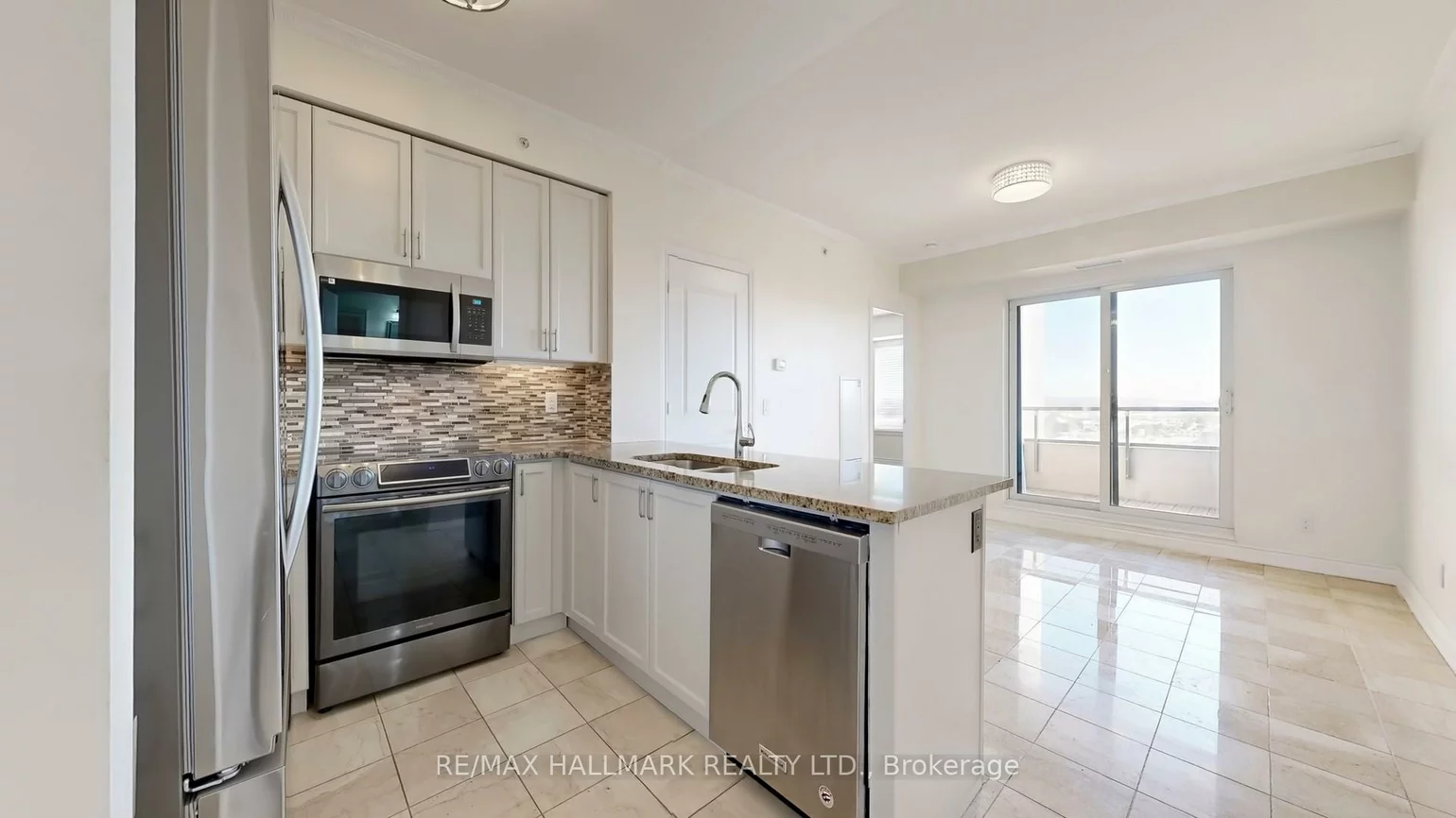 9255, Jane St, Maple, Vaughan