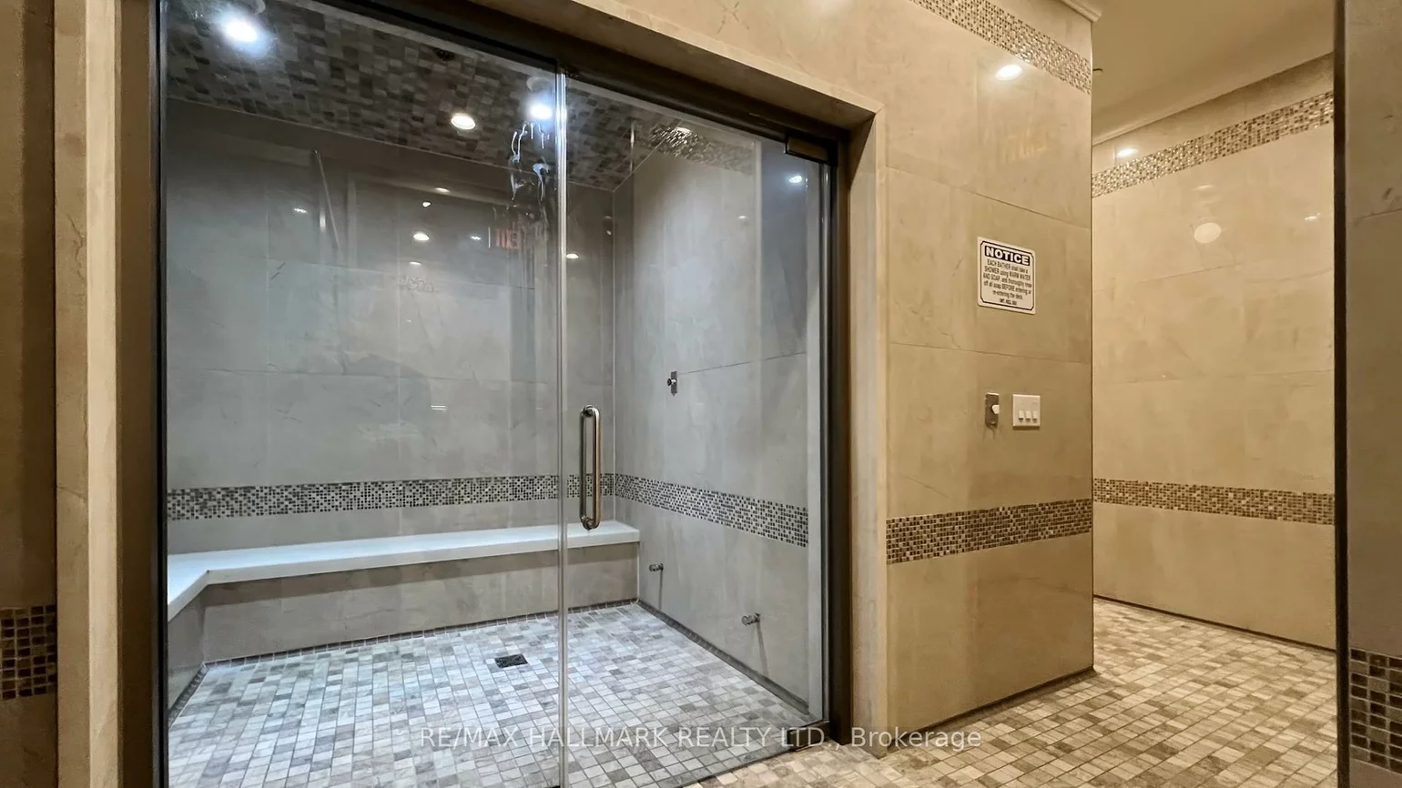 9255, Jane St, Maple, Vaughan