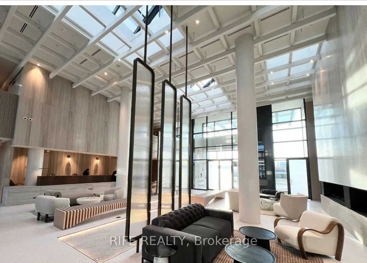 195, Commerce, Vaughan Corporate Centre, Vaughan