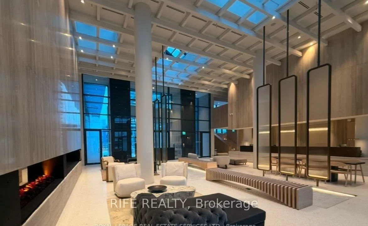 195, Commerce, Vaughan Corporate Centre, Vaughan