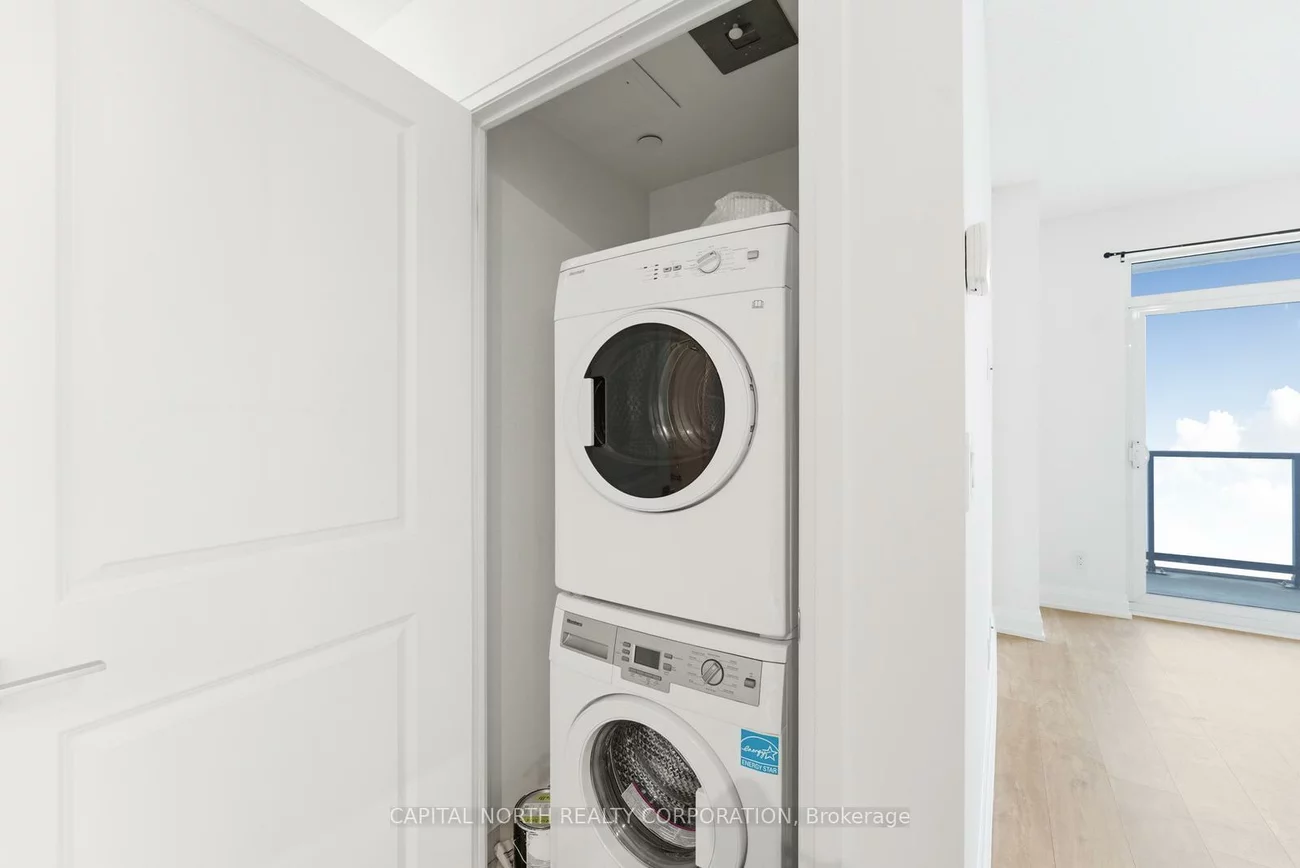 3600, Highway 7, Vaughan Corporate Centre, Vaughan