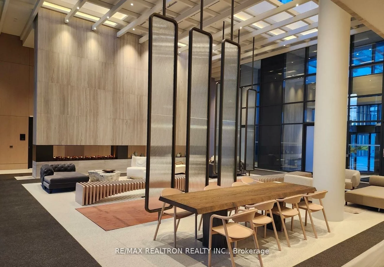 225, Commerce, Vaughan Corporate Centre, Vaughan