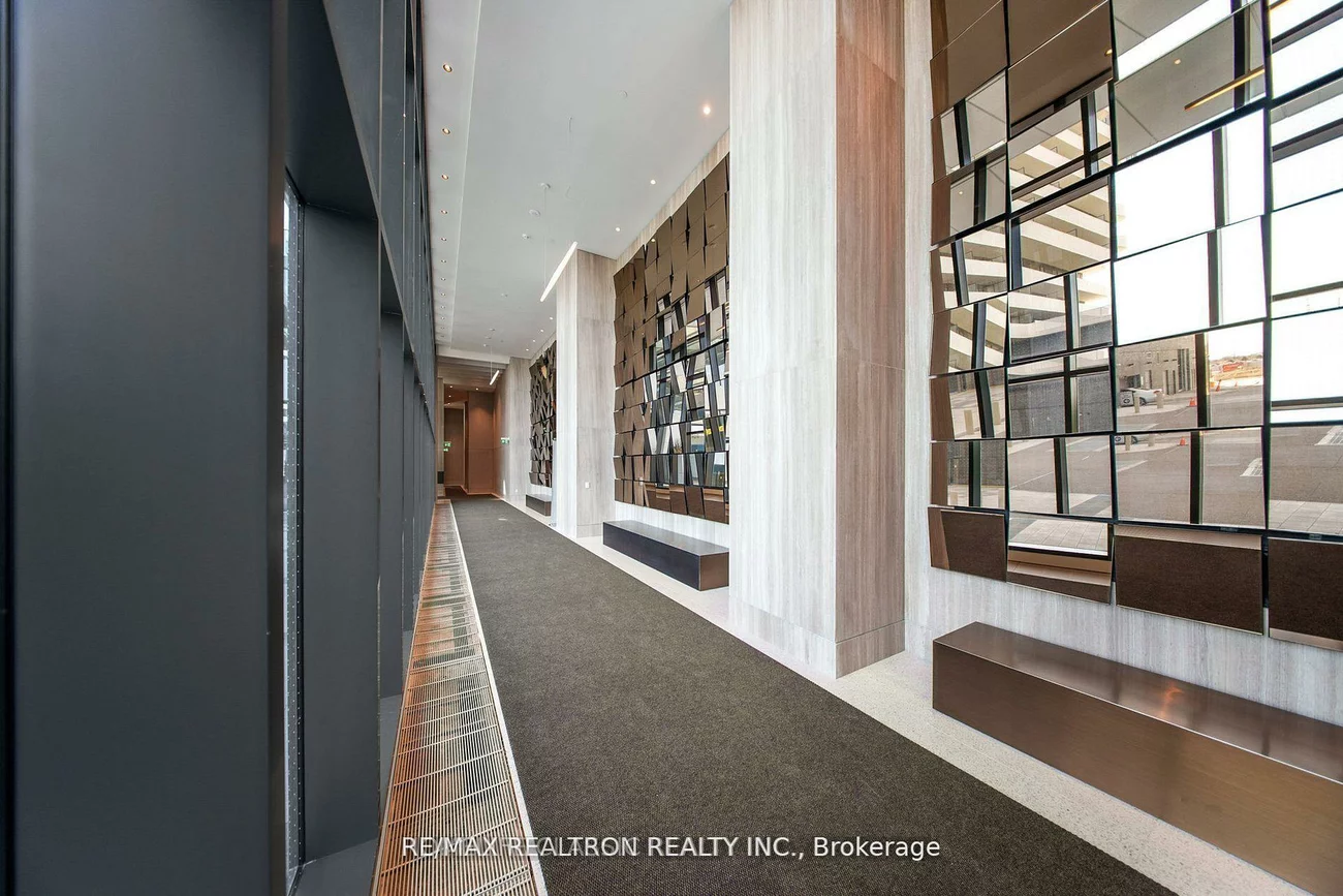 225, Commerce, Vaughan Corporate Centre, Vaughan