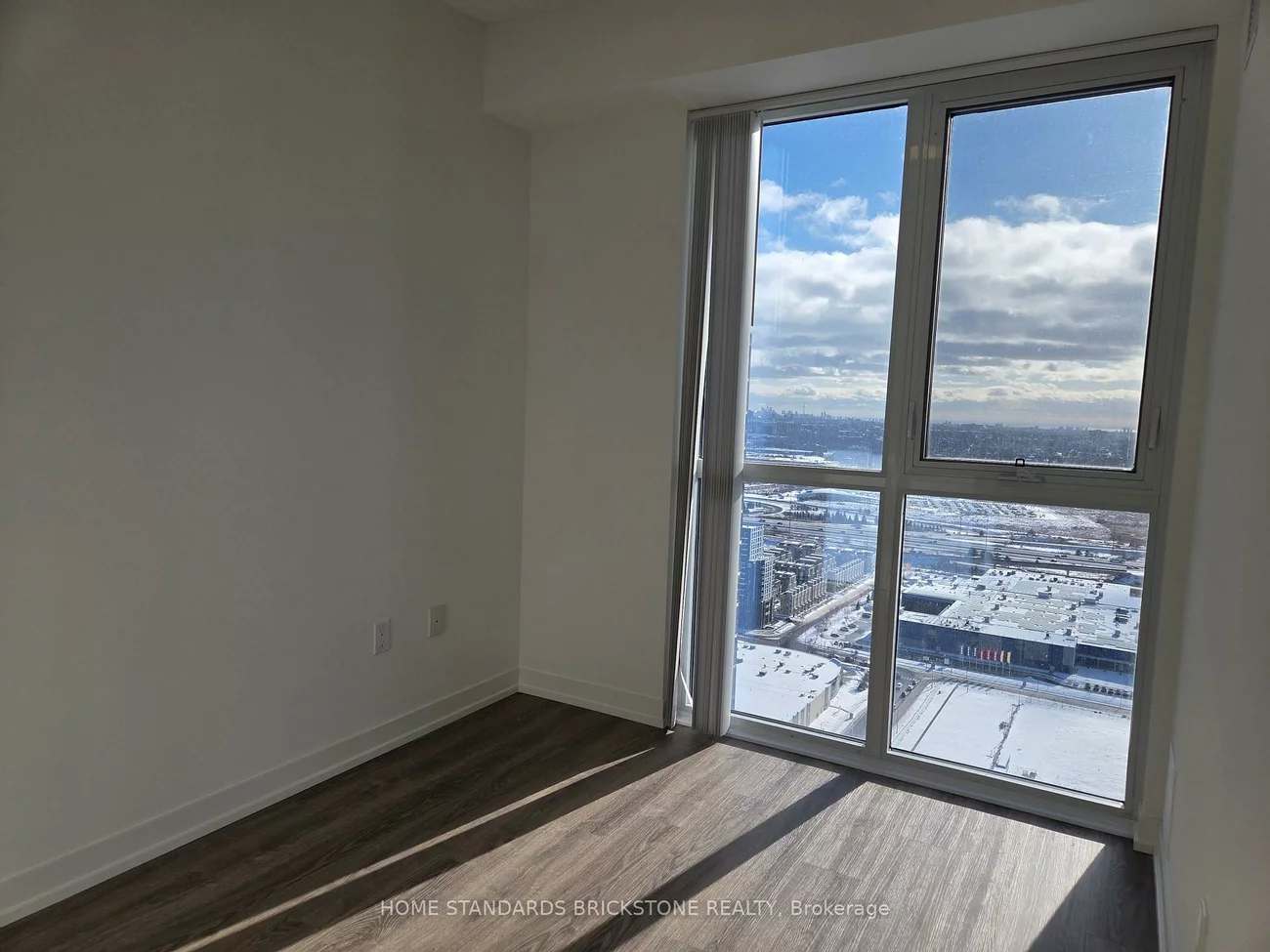 8, Interchange, Vaughan Corporate Centre, Vaughan