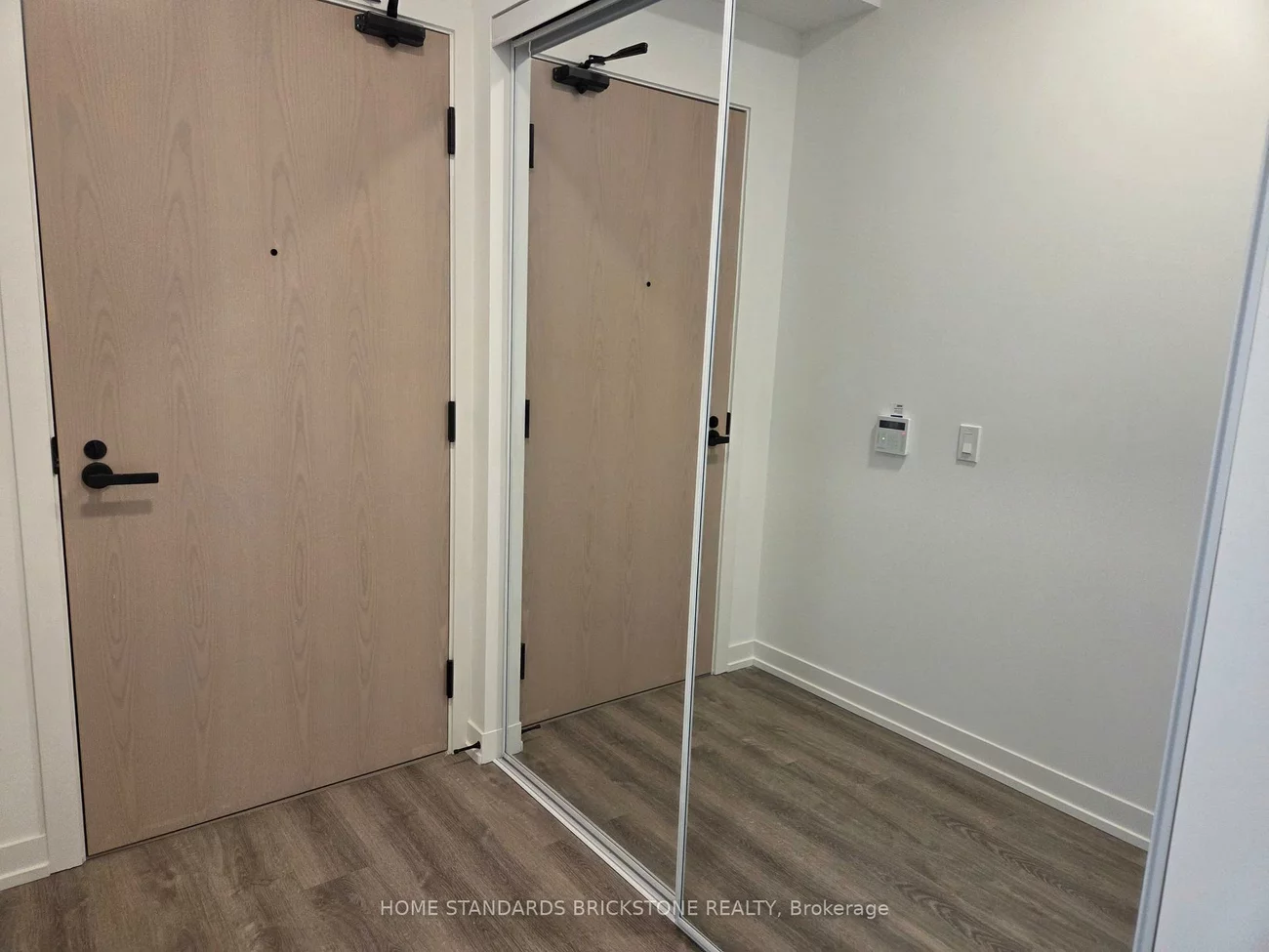 8, Interchange, Vaughan Corporate Centre, Vaughan