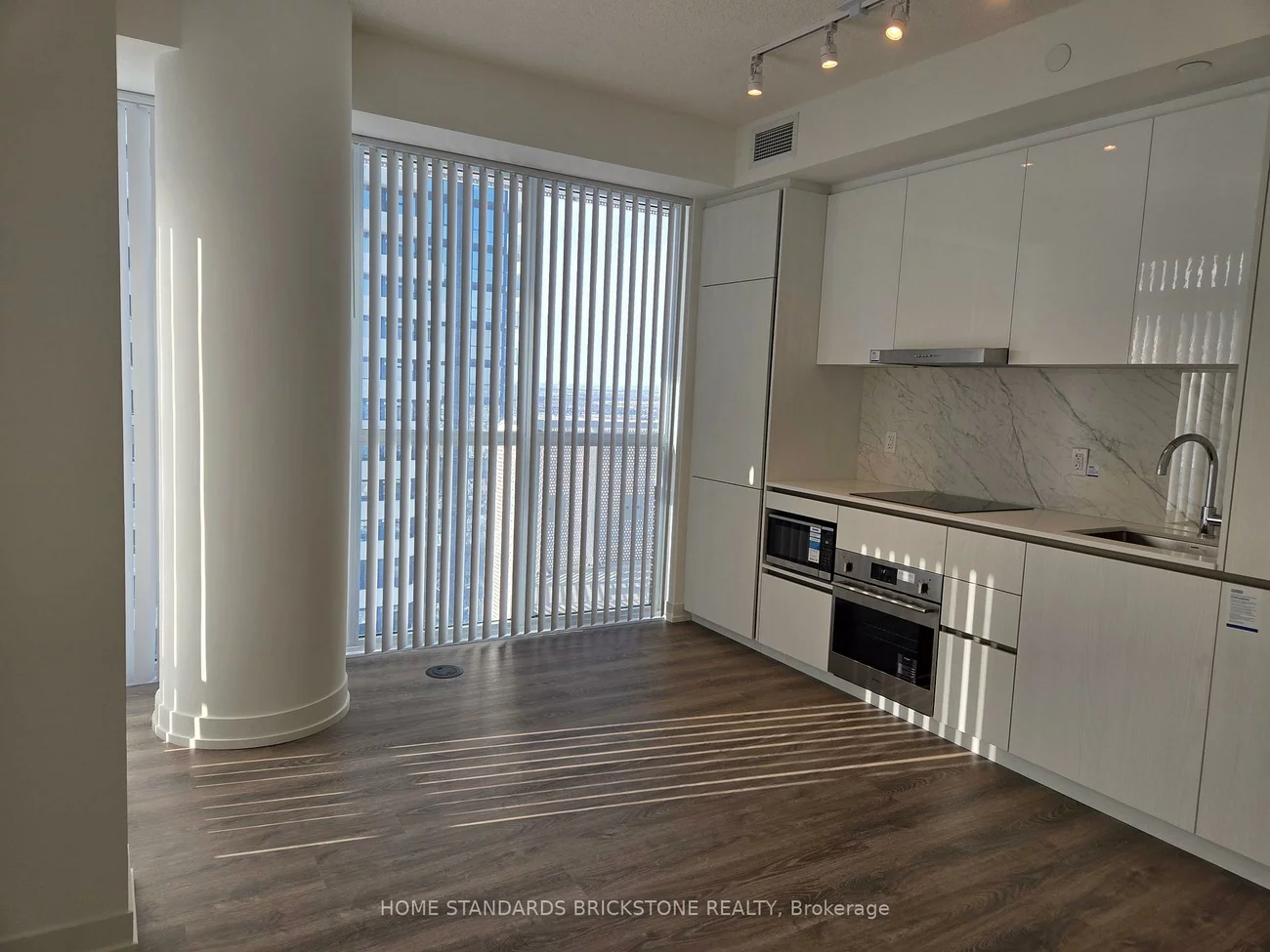 8, Interchange, Vaughan Corporate Centre, Vaughan