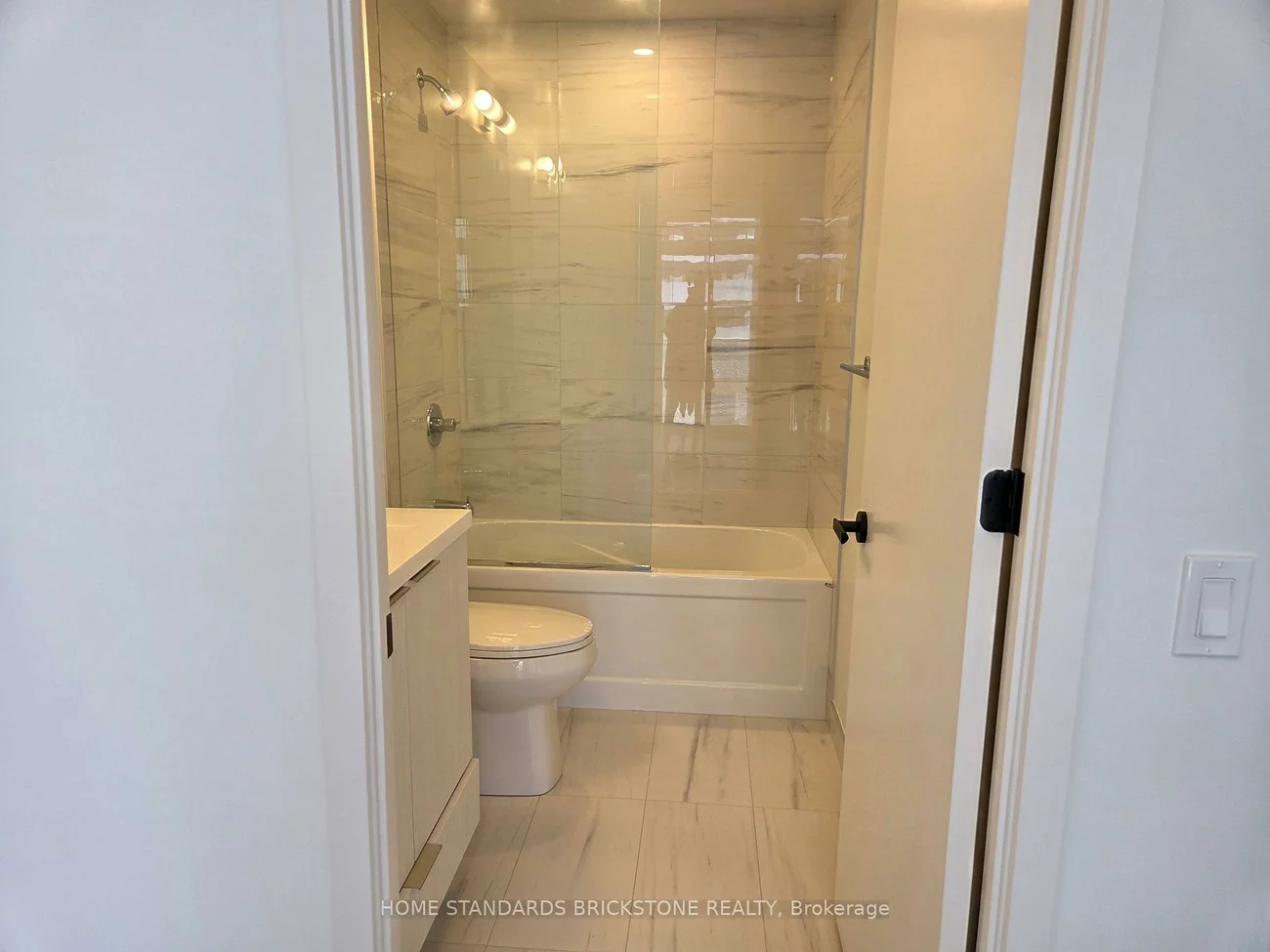 8, Interchange, Vaughan Corporate Centre, Vaughan