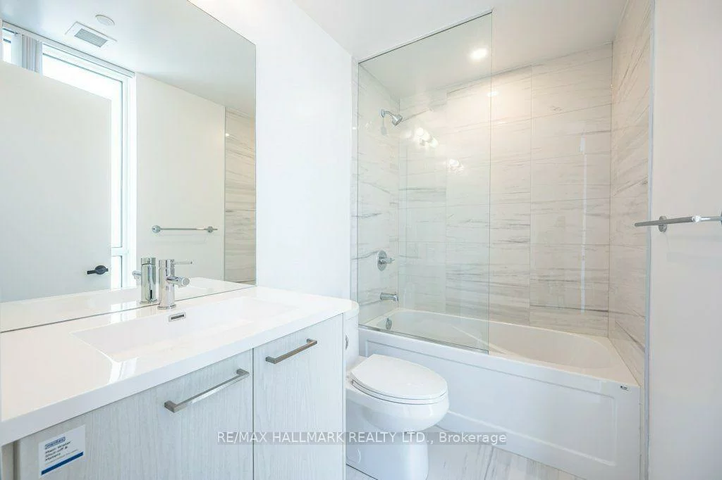 28, Interchange, Vaughan Corporate Centre, Vaughan