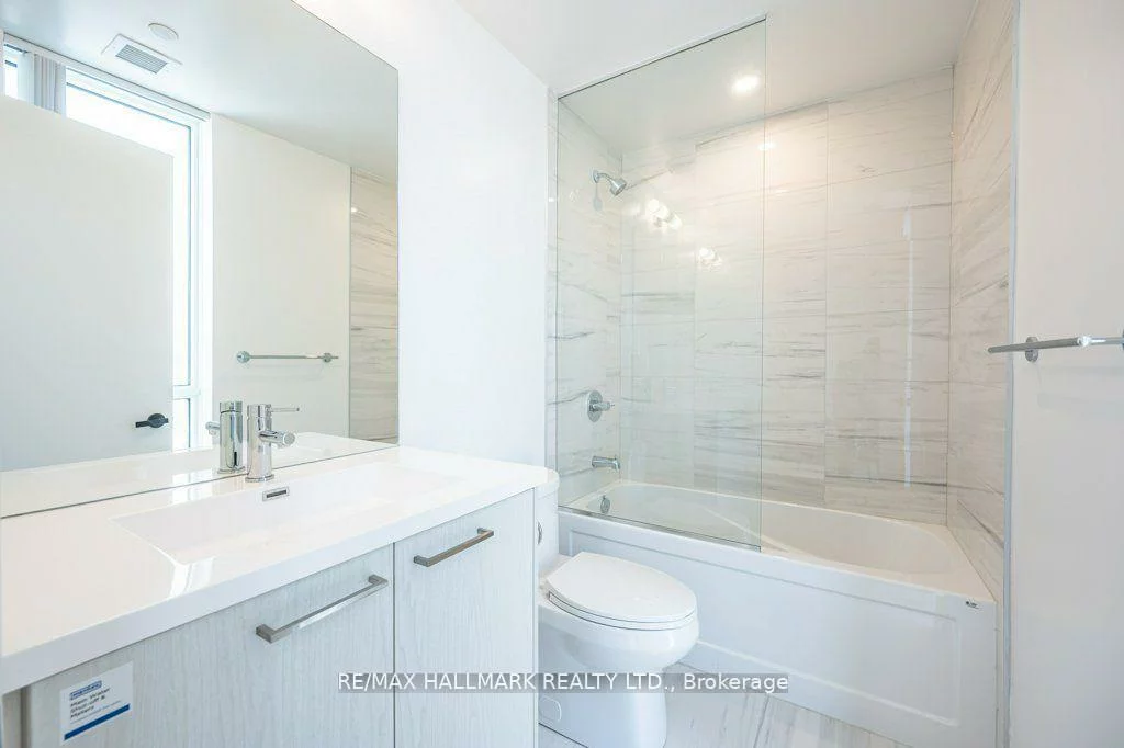 28, Interchange, Vaughan Corporate Centre, Vaughan