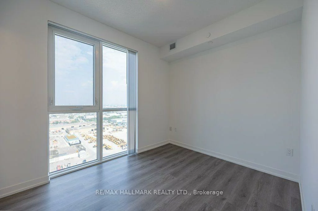 28, Interchange, Vaughan Corporate Centre, Vaughan