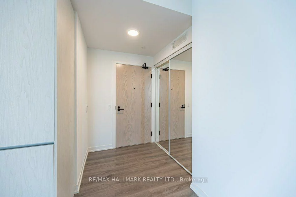 28, Interchange, Vaughan Corporate Centre, Vaughan