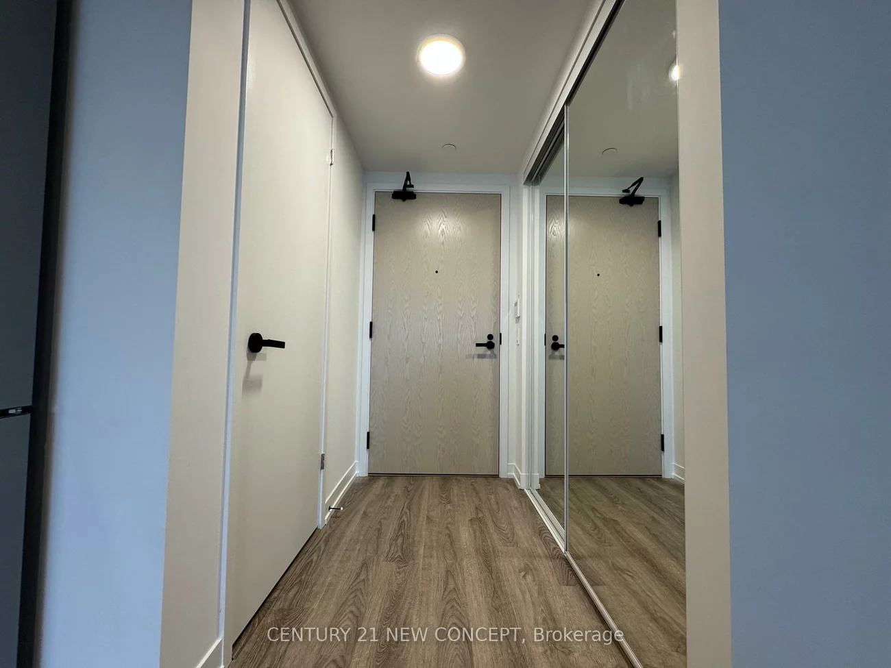 195, Commerce, Vaughan Corporate Centre, Vaughan