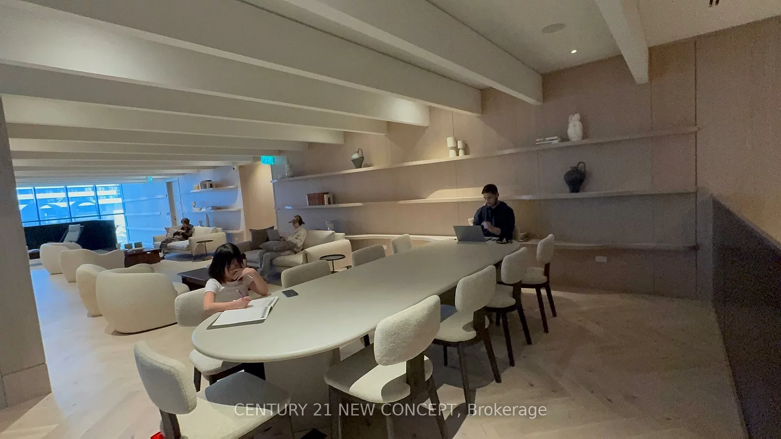 195, Commerce, Vaughan Corporate Centre, Vaughan