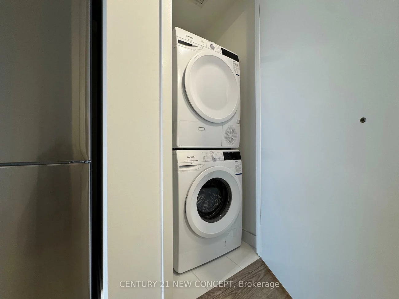 195, Commerce, Vaughan Corporate Centre, Vaughan