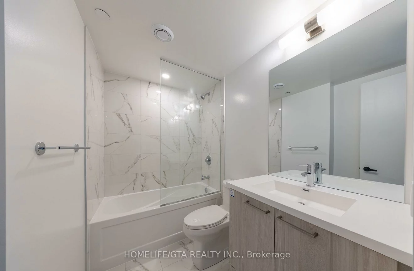 195, Commerce, Vaughan Corporate Centre, Vaughan