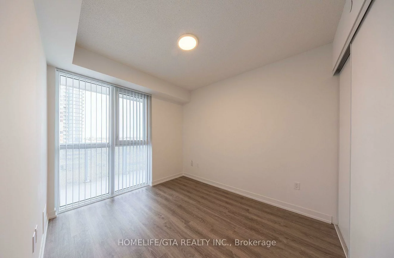 195, Commerce, Vaughan Corporate Centre, Vaughan