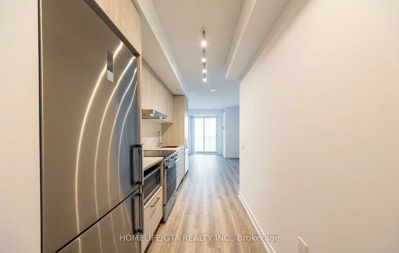 195, Commerce, Vaughan Corporate Centre, Vaughan