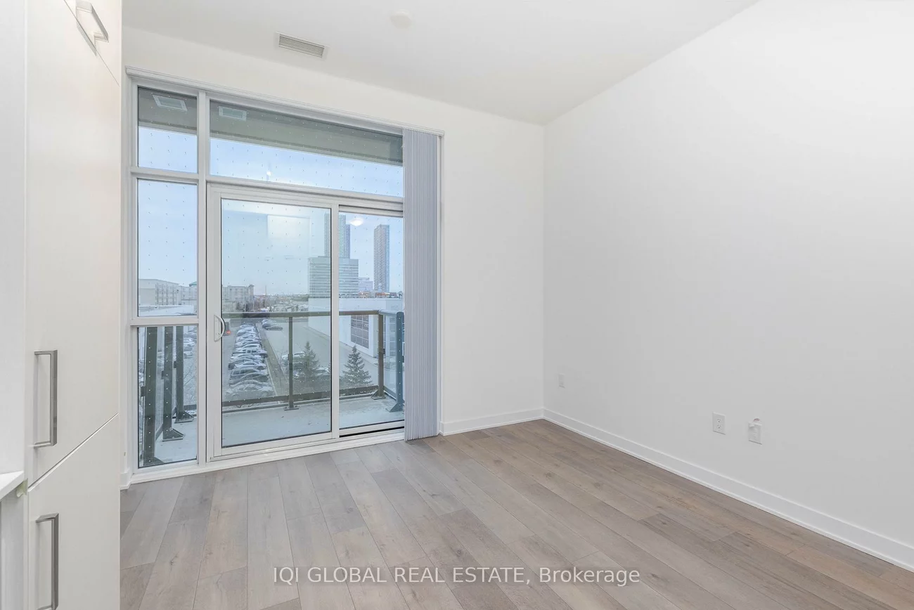 10, Honeycrisp, Vaughan Corporate Centre, Vaughan