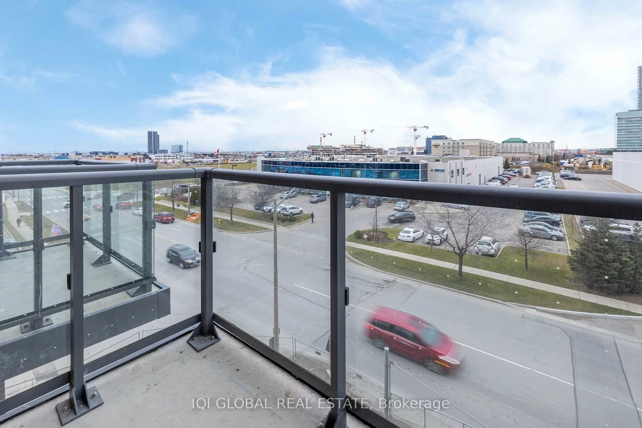 10, Honeycrisp, Vaughan Corporate Centre, Vaughan