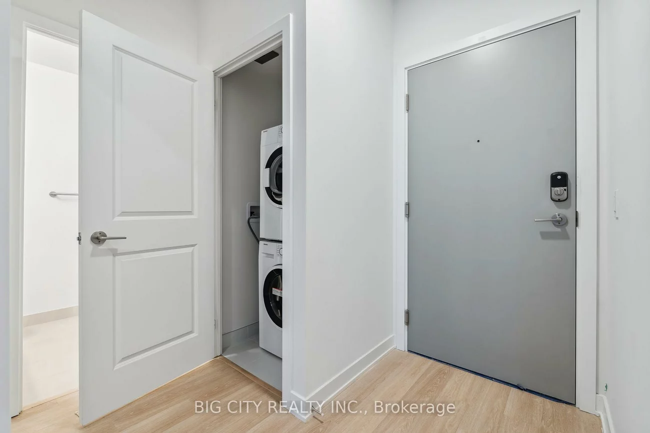 30, Upper Mall, Brownridge, Vaughan